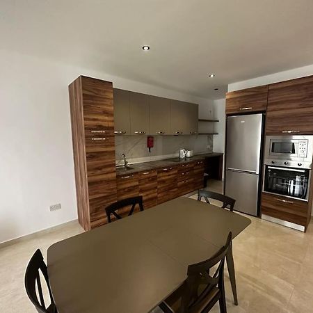Duplex Penthouse In Gzira Sleeps 6 Apartment Exterior photo